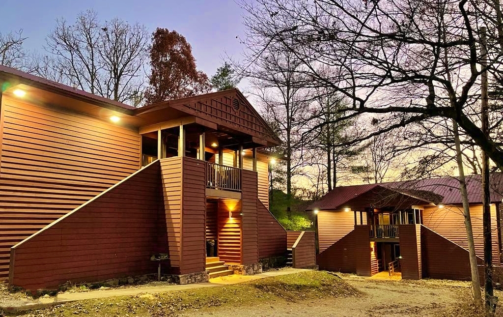 55 & 57 Observation Point Dr in Bryson City, NC - Building Photo