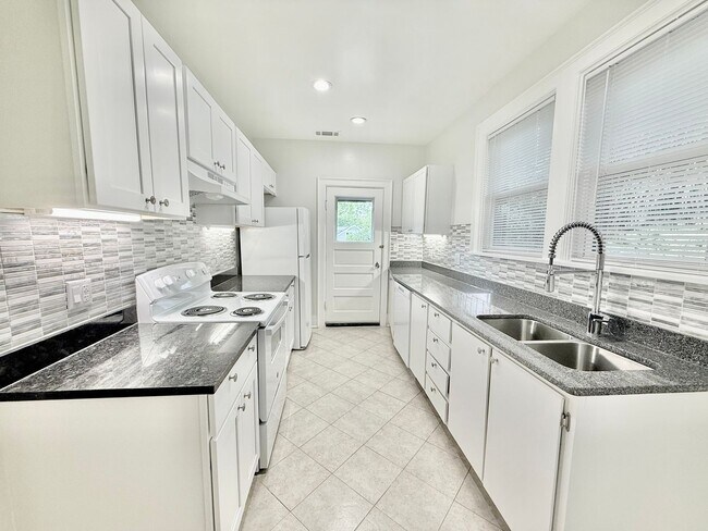 property at 507 E 51st St