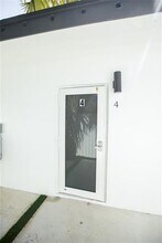 1112 NE 17th Terrace in Fort Lauderdale, FL - Building Photo - Building Photo