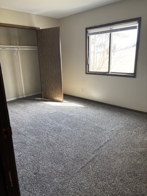 2040 Edgewood Rd NW in Cedar Rapids, IA - Building Photo - Building Photo