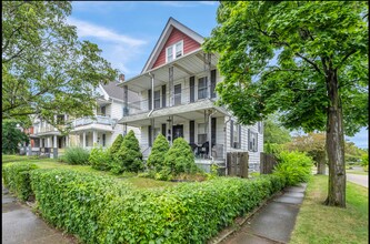 4105 E 64th St in Cleveland, OH - Building Photo - Building Photo