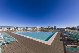 1524 W Beach Blvd in Gulf Shores, AL - Building Photo - Building Photo
