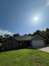 8 Boreland Ln in Bella Vista, AR - Building Photo - Building Photo