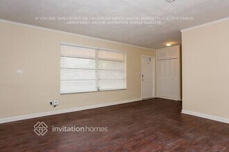 7944 Meridian St in Miramar, FL - Building Photo - Building Photo