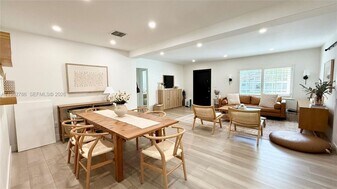 5785 SW 54th Terrace in Miami, FL - Building Photo