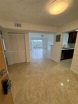 4848 NW 24th Ct in Lauderdale Lakes, FL - Building Photo
