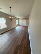 713 Ewing Blvd in Murfreesboro, TN - Foto de edificio - Building Photo