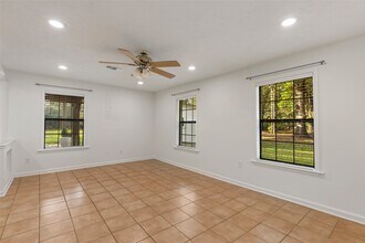 22595 Pineridge Dr in Porter, TX - Building Photo - Building Photo