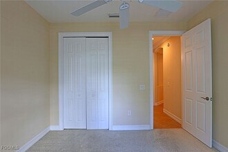 8100 Banyan Breeze Way in Ft. Myers, FL - Building Photo - Building Photo