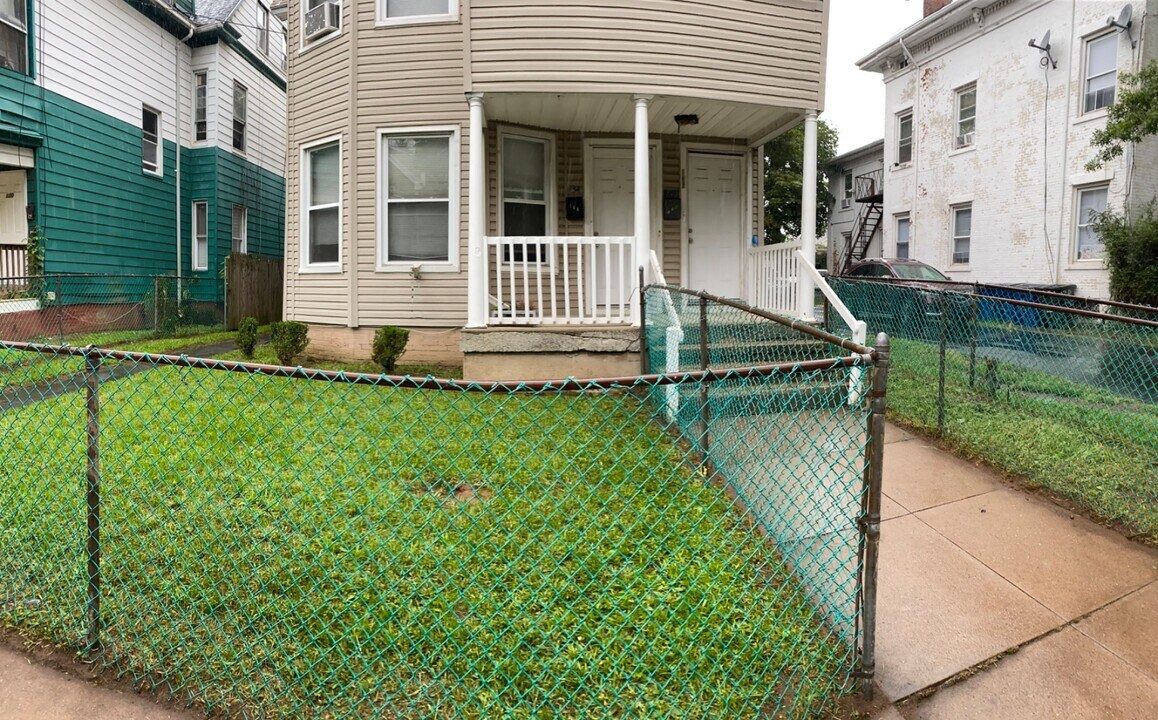 134 Shelton Ave in New Haven, CT - Building Photo