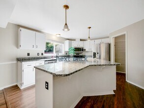 9235 3rd Ave SW in Seattle, WA - Building Photo - Building Photo