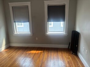 74 Evans St in Medford, MA - Building Photo - Building Photo