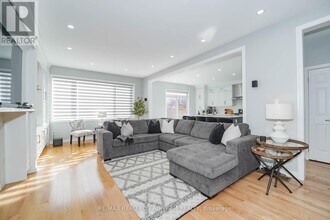 1109 Baltic Ln in Pickering, ON - Building Photo - Building Photo