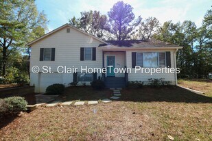 2406 12th Ave N in Pell City, AL - Building Photo