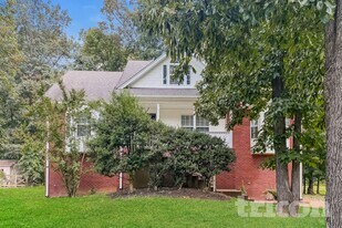 1114 Archer Dr in White House, TN - Building Photo