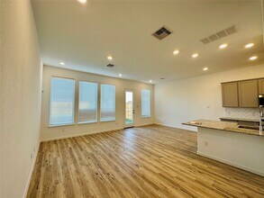 4143 Champlain Wy in Arcola, TX - Building Photo - Building Photo