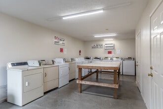 Morrow Rentals in Richmond, KY - Foto de edificio - Interior Photo