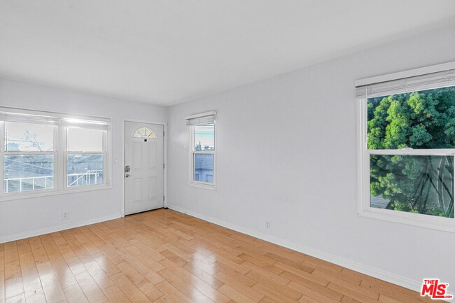 property at 1352 Ocean Park Blvd