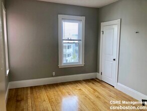 24 Pond St in Boston, MA - Building Photo - Building Photo