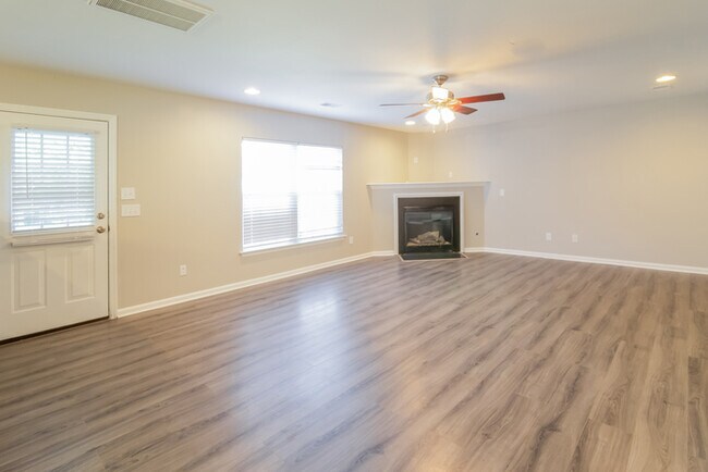 228 Myrtle Way in Summerville, SC - Building Photo - Building Photo