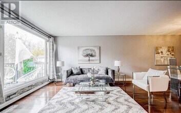 416 Browndale Crescent in Richmond Hill, ON - Building Photo - Building Photo