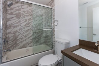 11828 Runnymede St in North Hollywood, CA - Building Photo - Building Photo