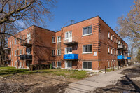 1701-1707 Rochon St in St. Laurent, QC - Building Photo - Building Photo