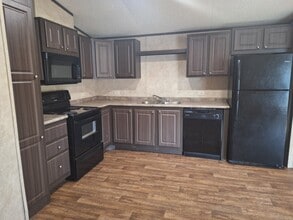 1134 Kelly Dr in Hinesville, GA - Building Photo - Building Photo