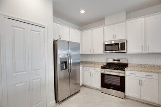 5512 Sapphire Stone Cv in Bradenton, FL - Building Photo - Building Photo