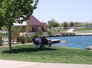 264 E Camino del Pinsapo in Sahuarita, AZ - Building Photo - Building Photo