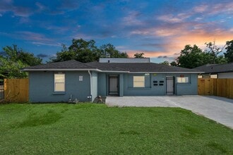5714 Doulton Dr in Houston, TX - Building Photo - Building Photo