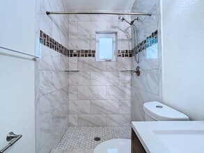 2701 S Manhattan Ave in Tampa, FL - Foto de edificio - Building Photo