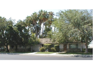 3921 Christmas Tree Ln in Bakersfield, CA - Foto de edificio - Building Photo