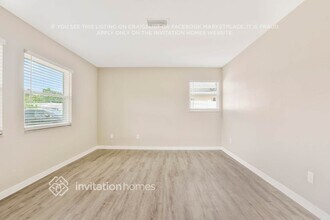 10582 Jane Eyre Dr in Orlando, FL - Foto de edificio - Building Photo