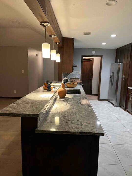 16623 Stonerun in Houston, TX - Building Photo