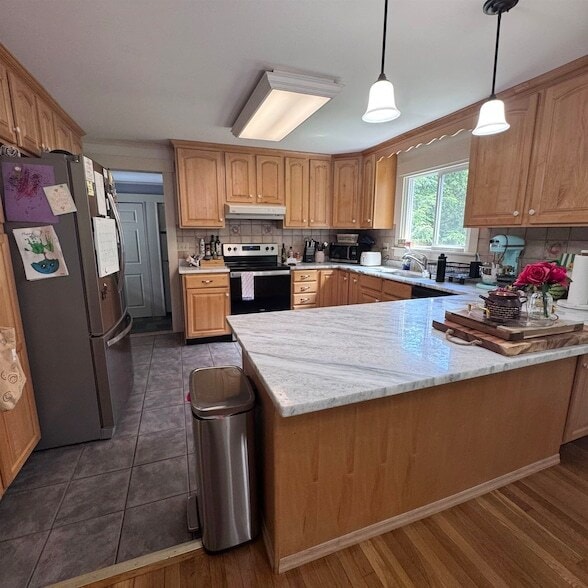 44 Stowell Rd in Bedford, NH - Building Photo - Building Photo