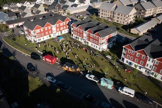 Hayloft Apartments in Scarborough, ME - Foto de edificio - Building Photo