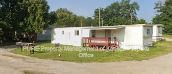 1208 Oak St in Valley Falls, KS - Building Photo