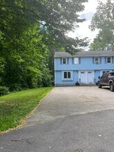 16 Caryn Dr in Saco, ME - Foto de edificio - Building Photo