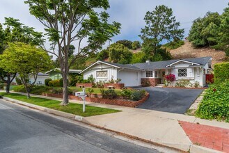 26810 Basswood Ave in Rancho Palos Verdes, CA - Building Photo - Building Photo