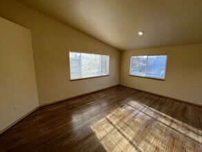 3312 NE Hoona Dr in Bend, OR - Building Photo - Building Photo