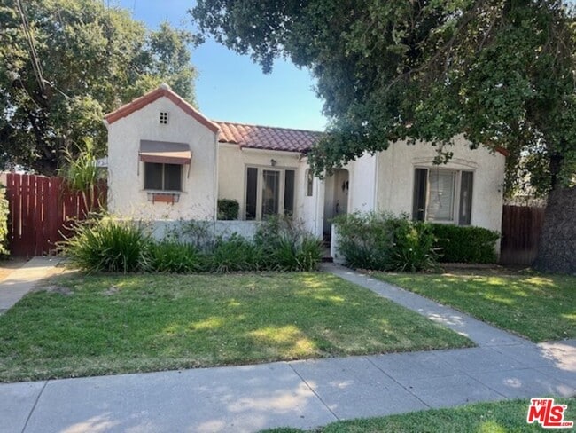 property at 452 Alberta St
