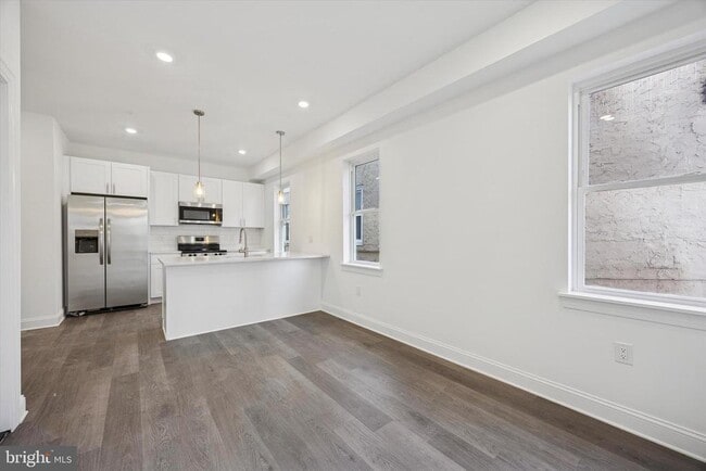 property at 838 S 51st St