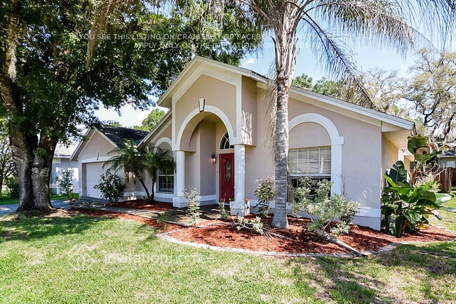 6527 Steeplechase Dr in Tampa, FL - Building Photo - Building Photo