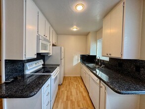 972 Larrabee St in West Hollywood, CA - Building Photo - Building Photo