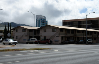 2304 Kapiolani Blvd in Honolulu, HI - Building Photo - Building Photo