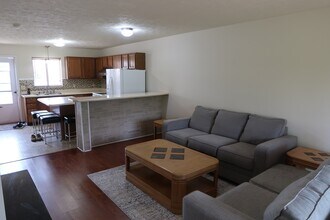 140 Carriage Ln SW in Grand Rapids, MI - Building Photo - Building Photo