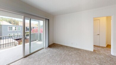 1827 Lincoln Ave-Unit -217A in San Rafael, CA - Building Photo - Building Photo