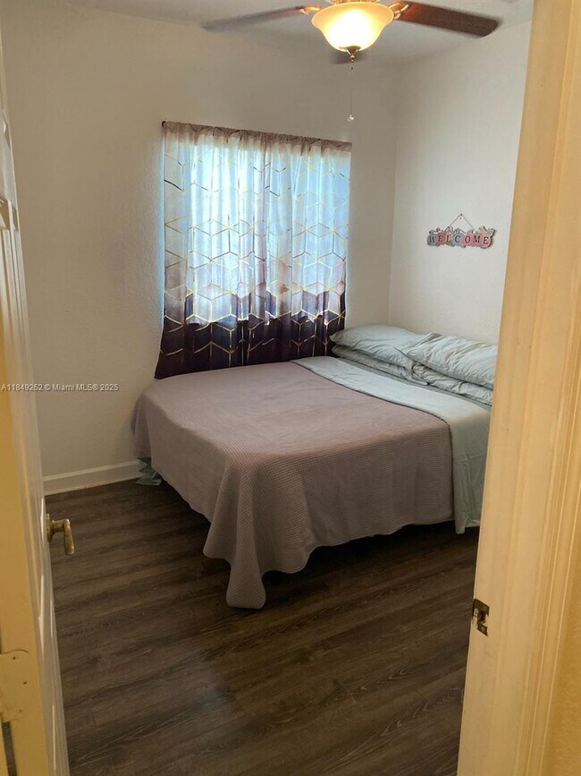 3680 NW 29th Ct in Lauderdale Lakes, FL - Building Photo - Building Photo