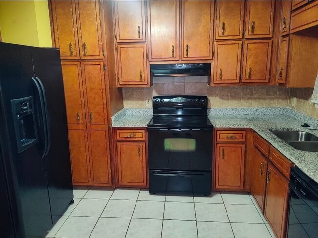 4414 Housworth Dr in Stonecrest, GA - Building Photo - Building Photo